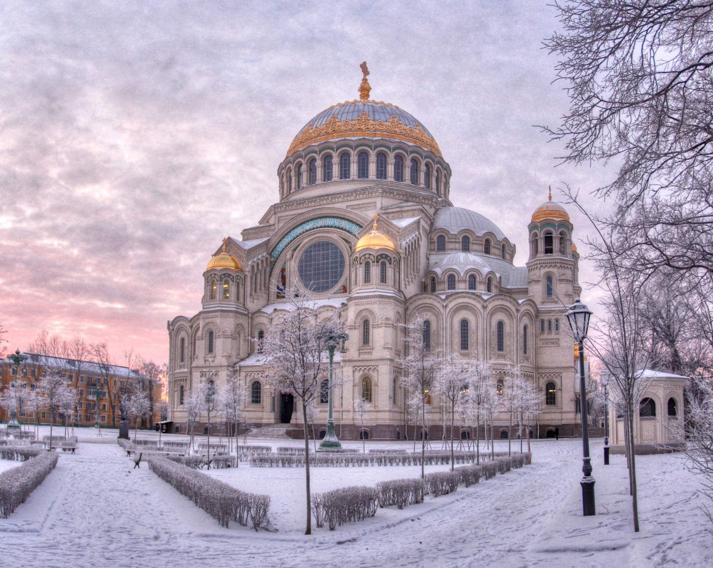 Храмы и церкви в центре Санкт-Петербурга